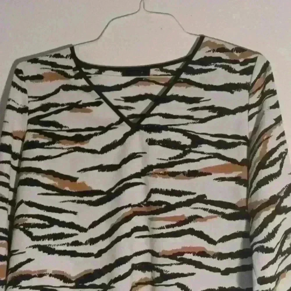 ALFANI Women's Blouse​ - Picture 7 of 11